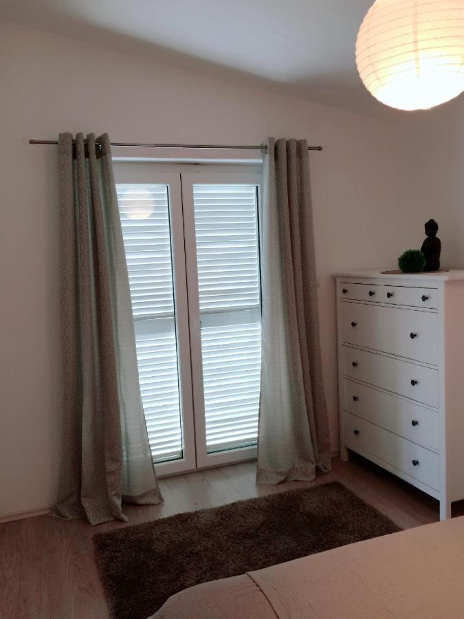 Apartment Cesarica Eksteriør billede